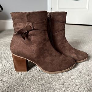 Brown American Eagle Boots